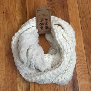 Cream/White Multi-wear Scarf